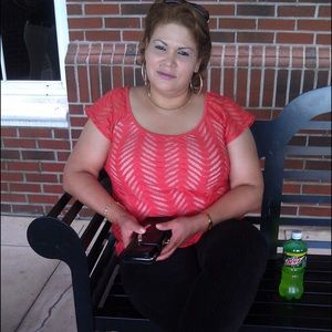 Meet your Posher, Juana